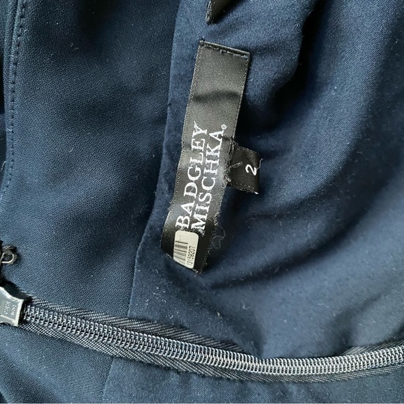 BADGLEY MISCHKA Navy Belted V-Neck Puff Sleeve Sheath Dress Size 2 - Picture 13 of 14